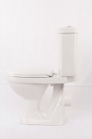 Унитаз-компакт Суперкомпакт белый гориз.выпуск с арматурой,с сиденьем Стандарт (г.Ст.Оскол)