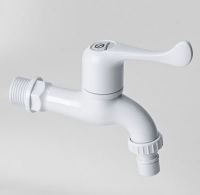 Кран пласт.белый с нос. со штуц. ST52Р