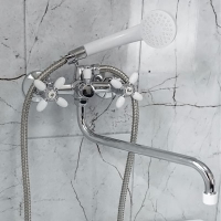 Смеситель д/ванны с 2-мя рукоятками с изливом S-30см, с цвет.након и ручк. белый Радуга 2270717 АНТЕЙ 1/10